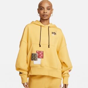 Nike Women's Sportswear Phoenix Fleece Cozy Pullover Hoodie - Medium